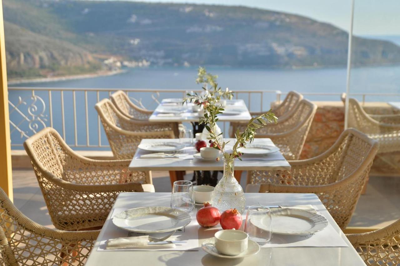 Akrolithi Boutique Hotel & Suites Oitilon Exterior photo
